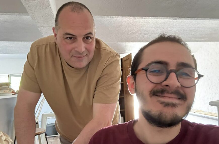 Une pizza entre Nicolas et Samir